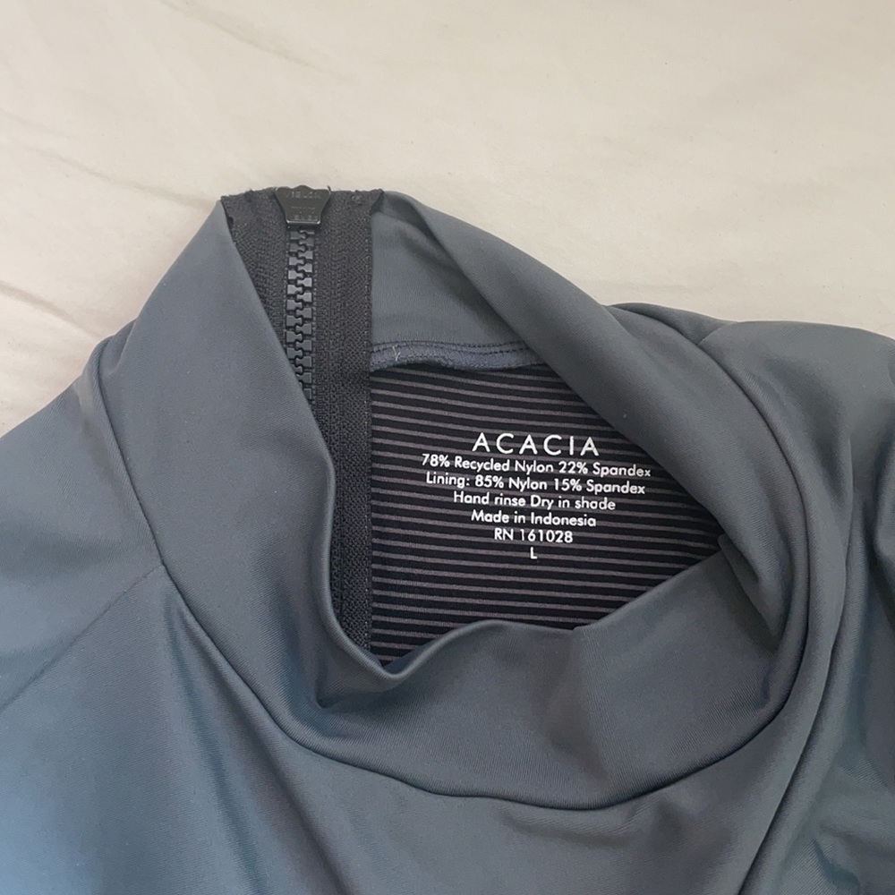 Acacia surf suit - Picture 5 of 5
